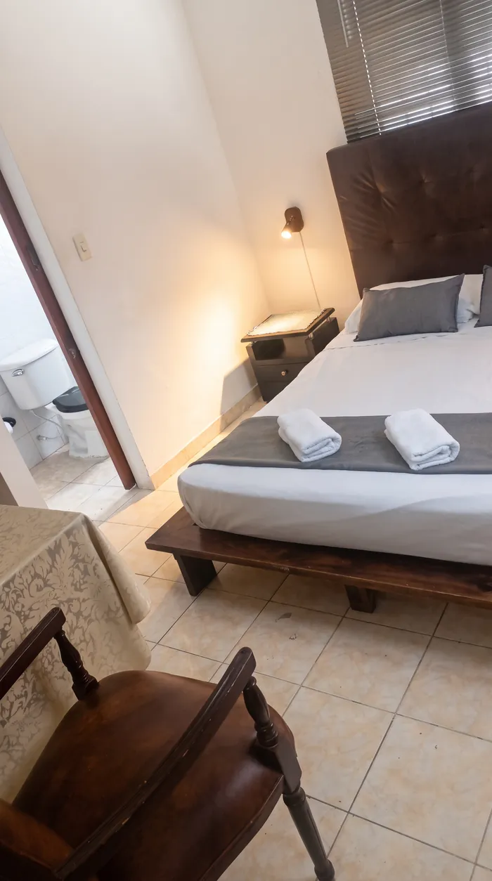Habitación con cama doble